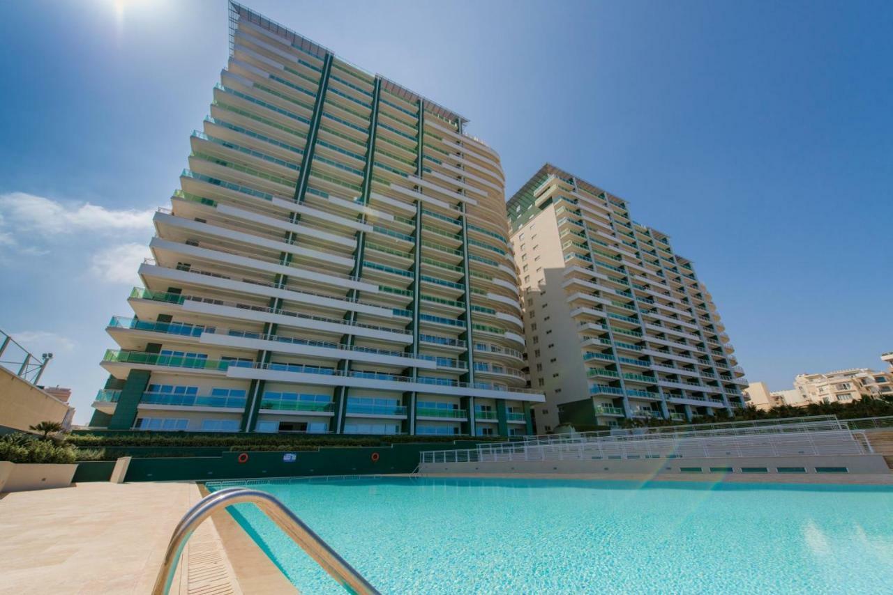 Apartment In Fort Cambridge With Pool สลีมา ภายนอก รูปภาพ