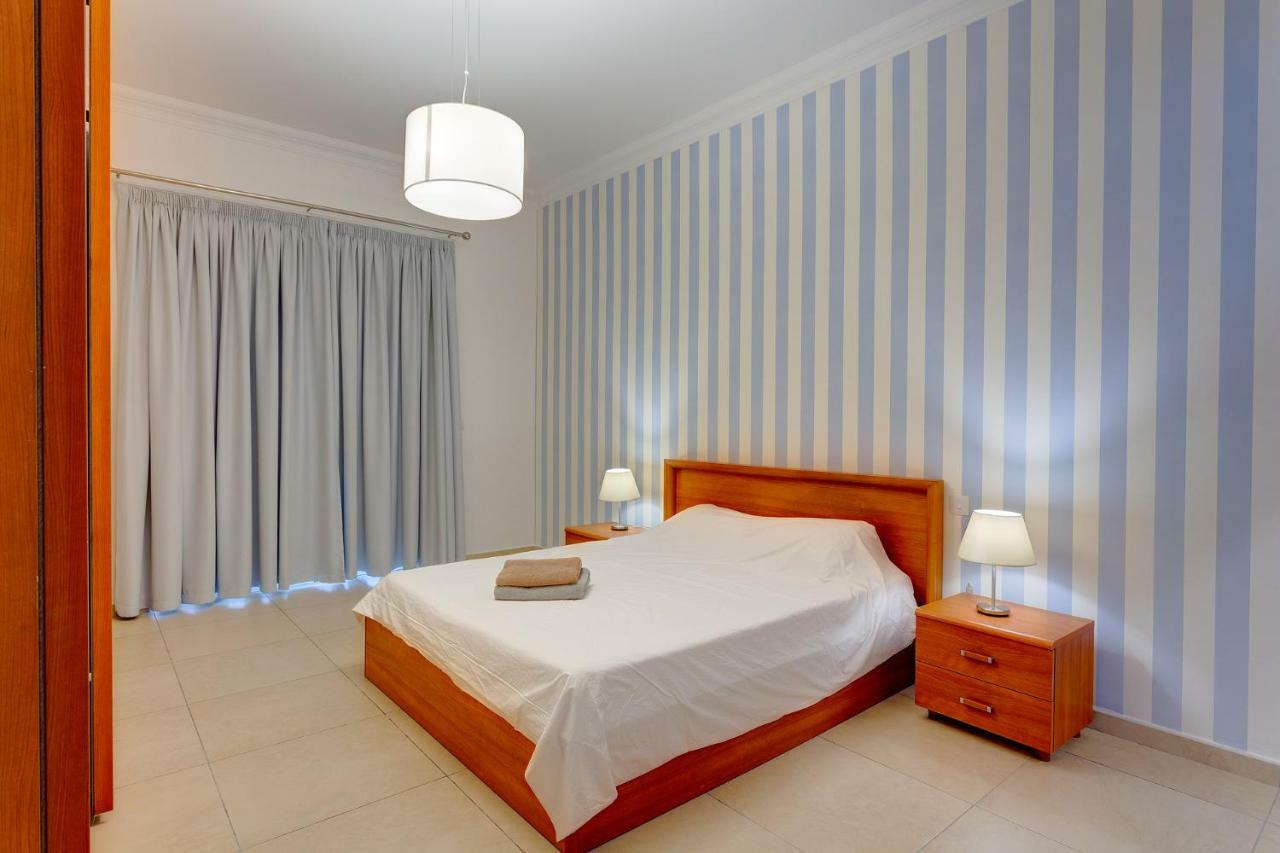 Apartment In Fort Cambridge With Pool สลีมา ภายนอก รูปภาพ