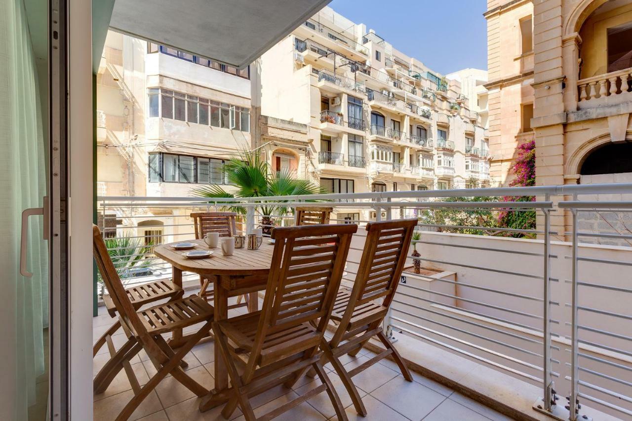 Apartment In Fort Cambridge With Pool สลีมา ภายนอก รูปภาพ